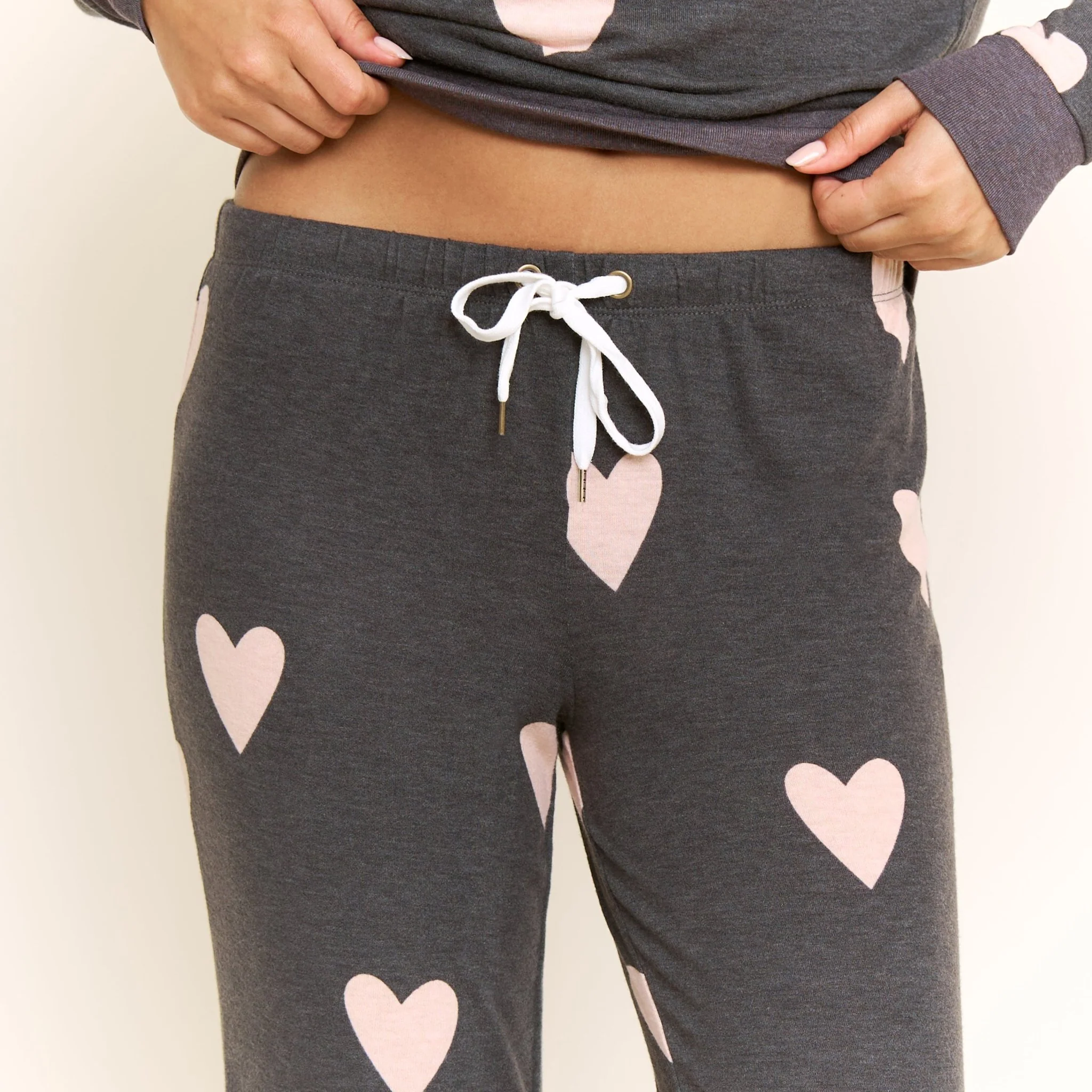 Star Seeker Long Set in Black Hearts - Image 5