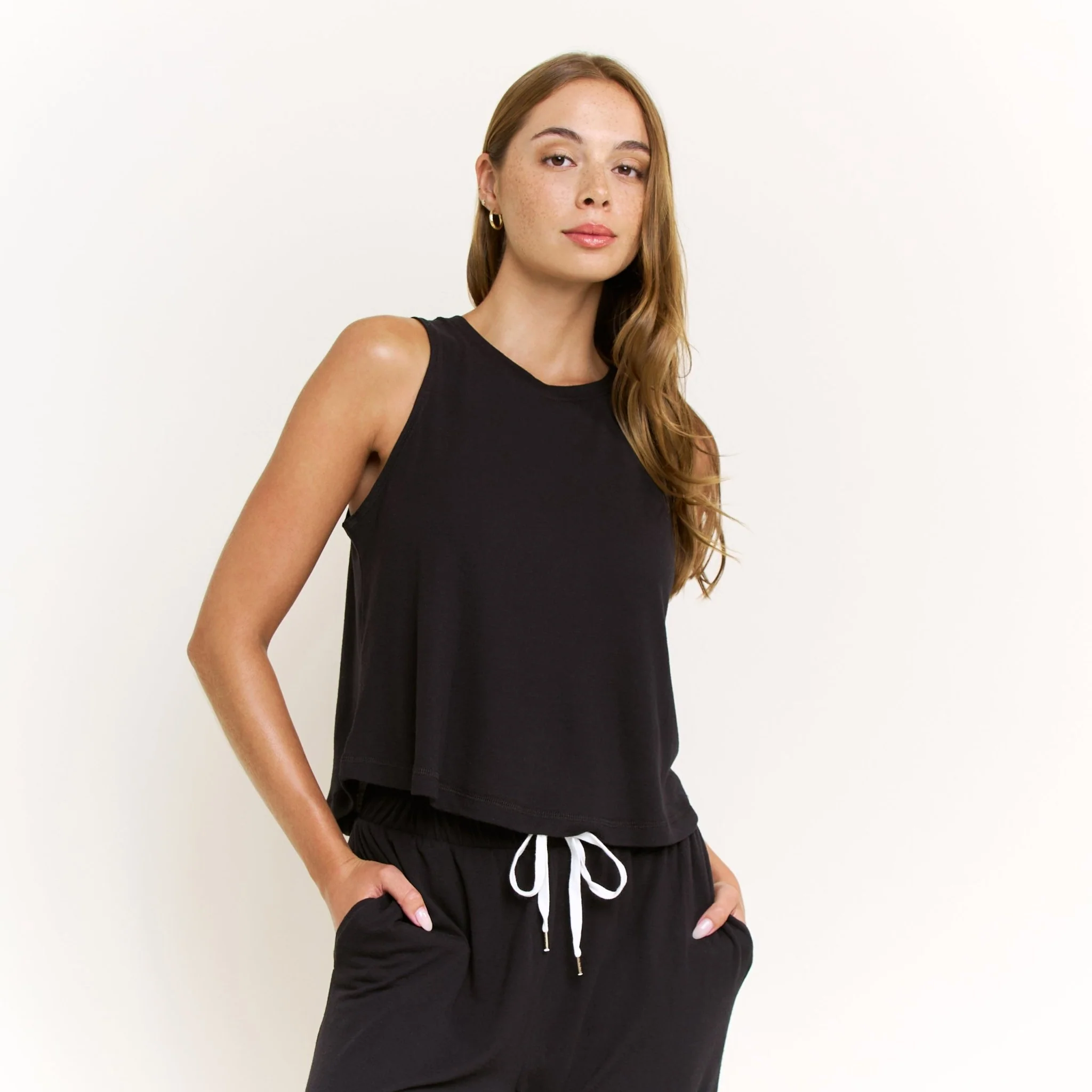 Star Seeker Tank Pant Set in Black - Image 2
